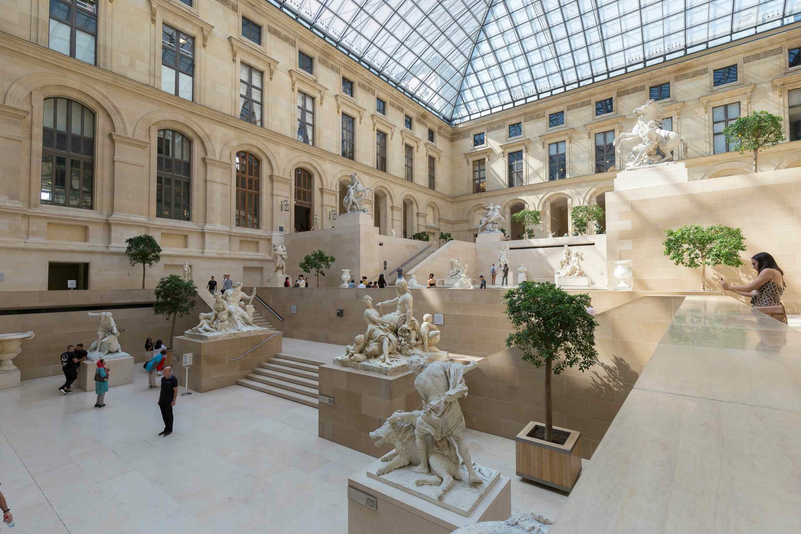 Enquête dans le Musée du Louvre